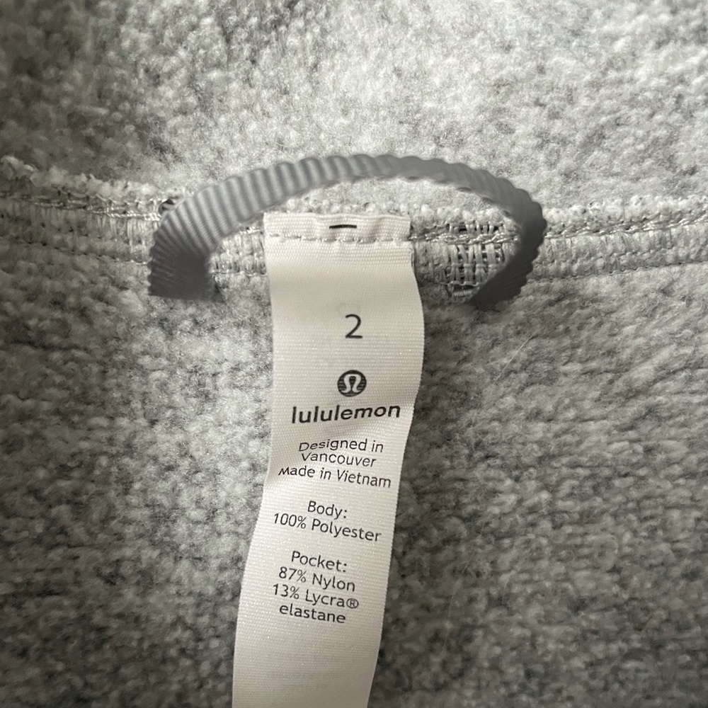Lulu lemon half zipped hoodie. Only worn once for a ski trip. - Picture 3 of 3